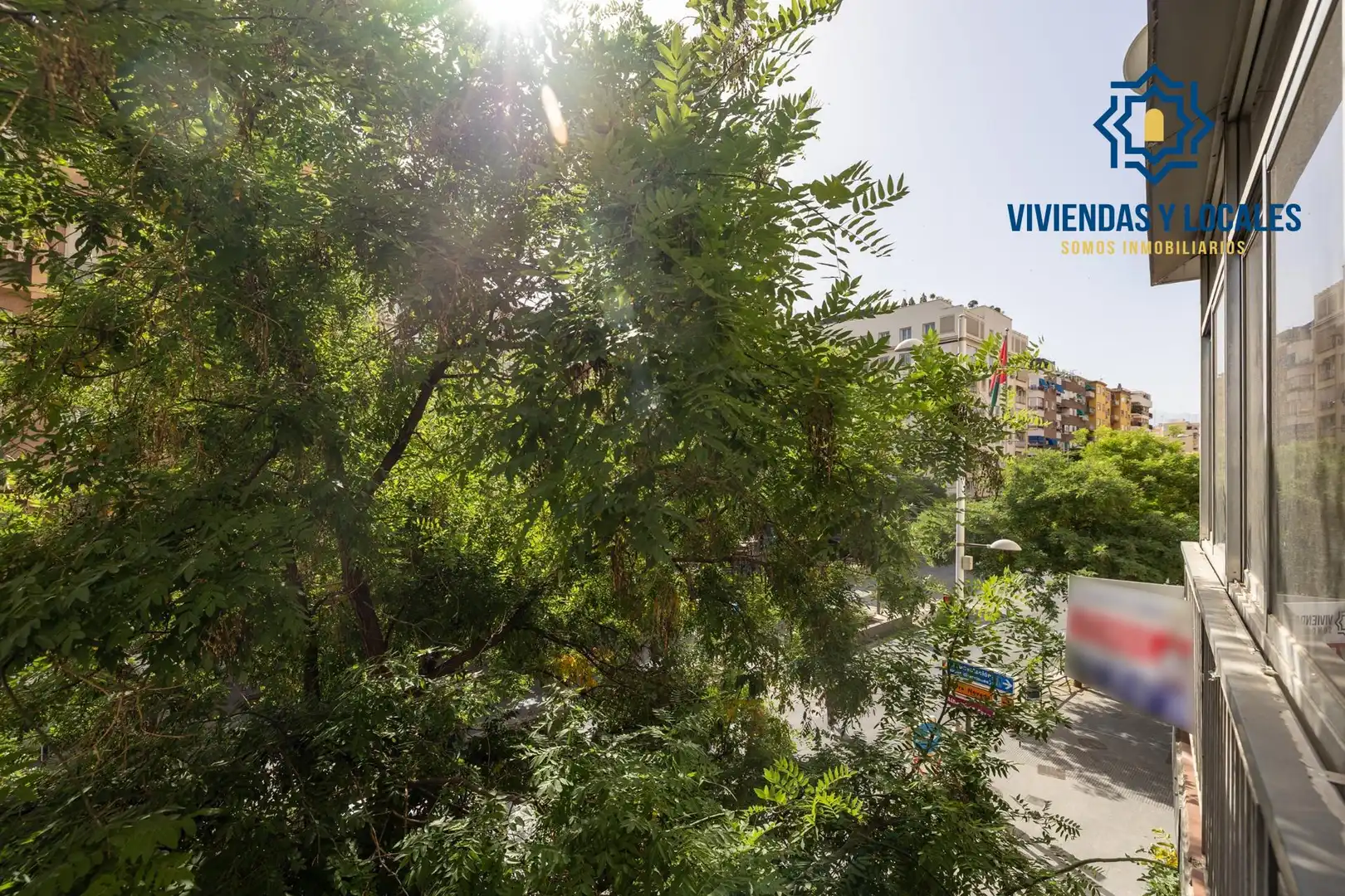 Vista exterior de Pis en venda en Granada amb Aire condicionat, Calefacció i Balcó