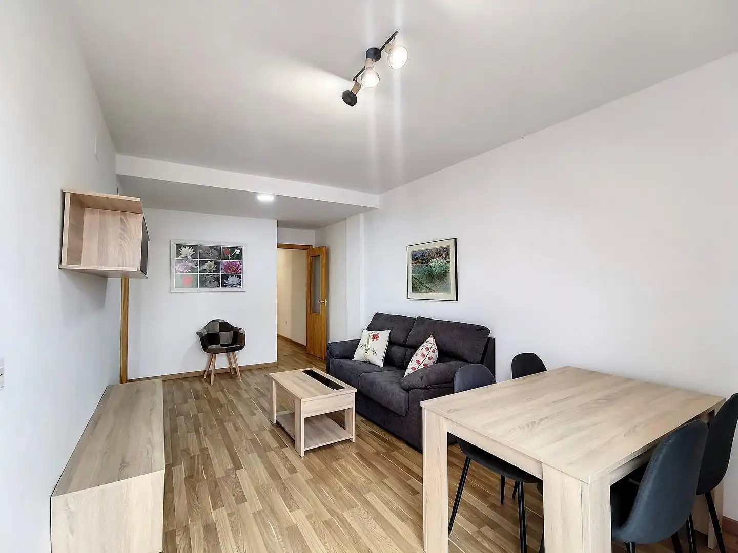 Living room of Flat for sale in La Zubia  with Furnished and Balcony