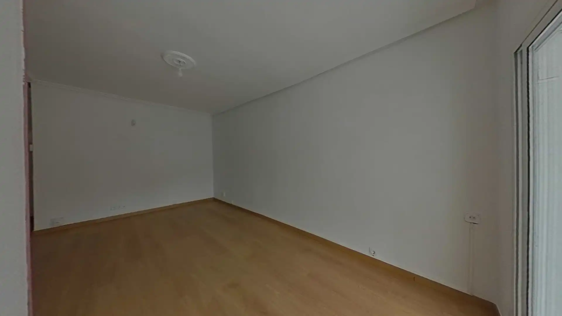 Habitación de Piso en venta en Madrid con Calefacción y Parquet