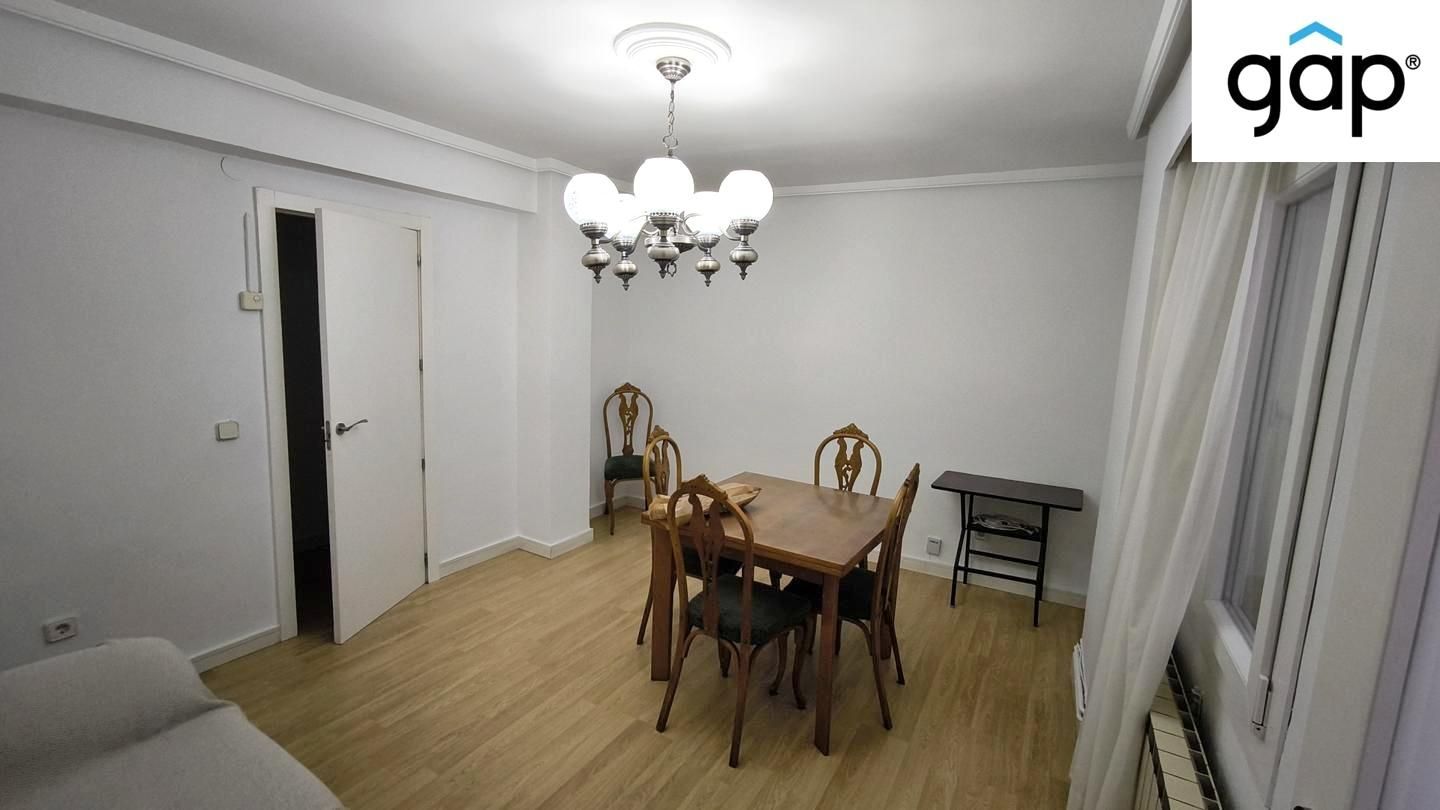 Flat for sale in Rafael López De Haro, Centro