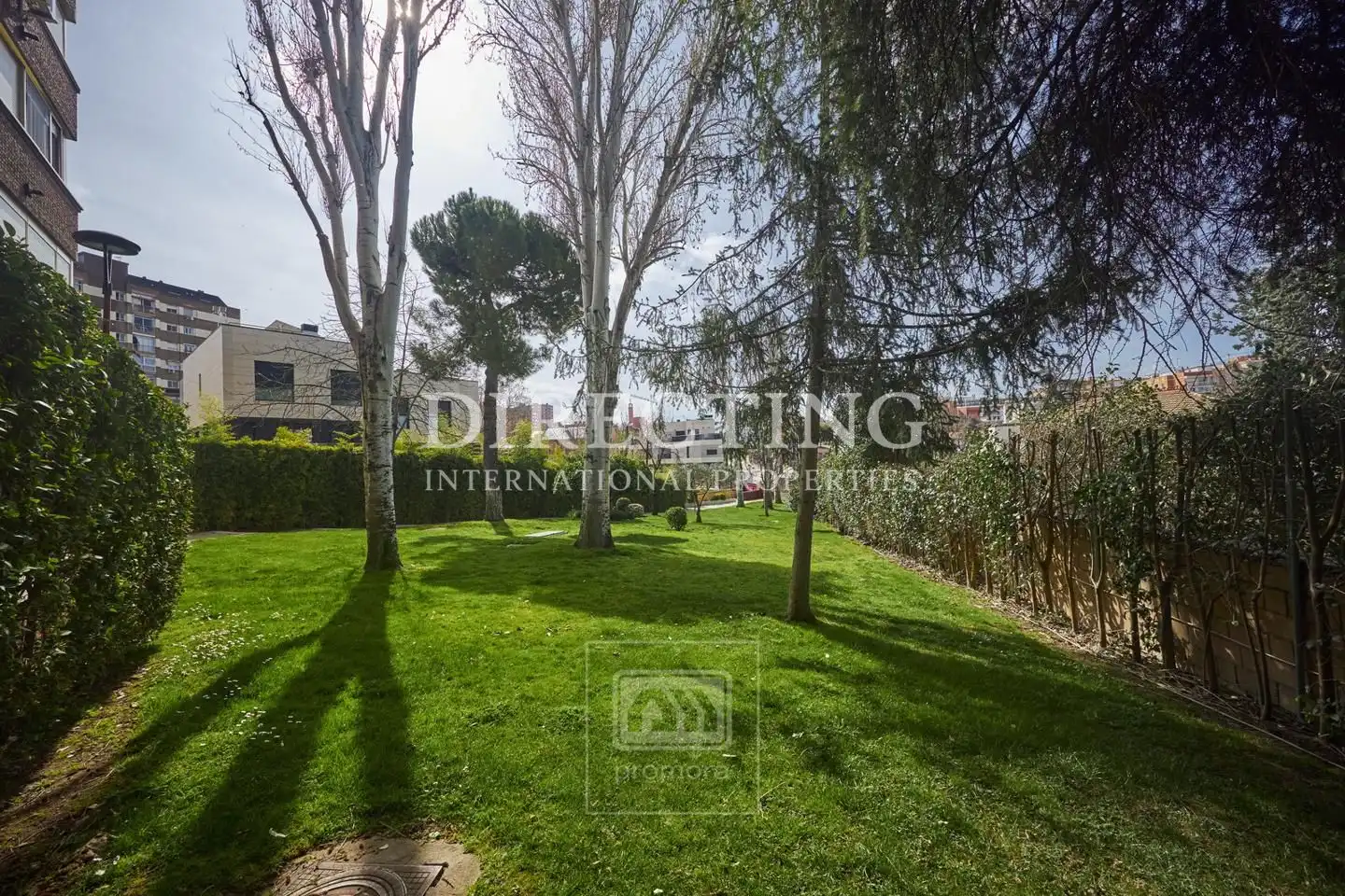 Flat for sale in Madrid  with Air Conditioner, Heating and Parquet flooring