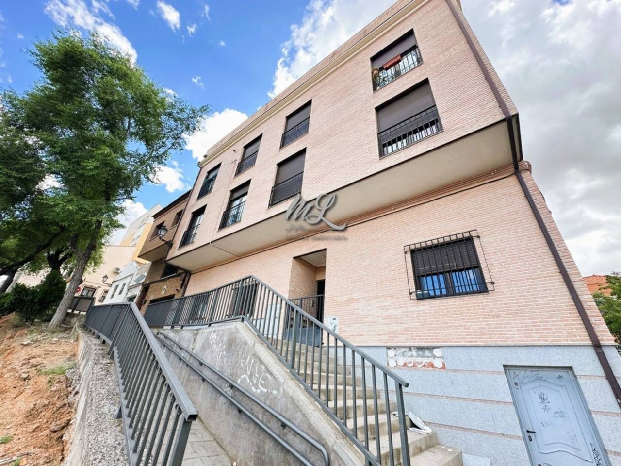 Exterior view of Duplex for sale in  Toledo Capital  with Air Conditioner, Heating and Parquet flooring