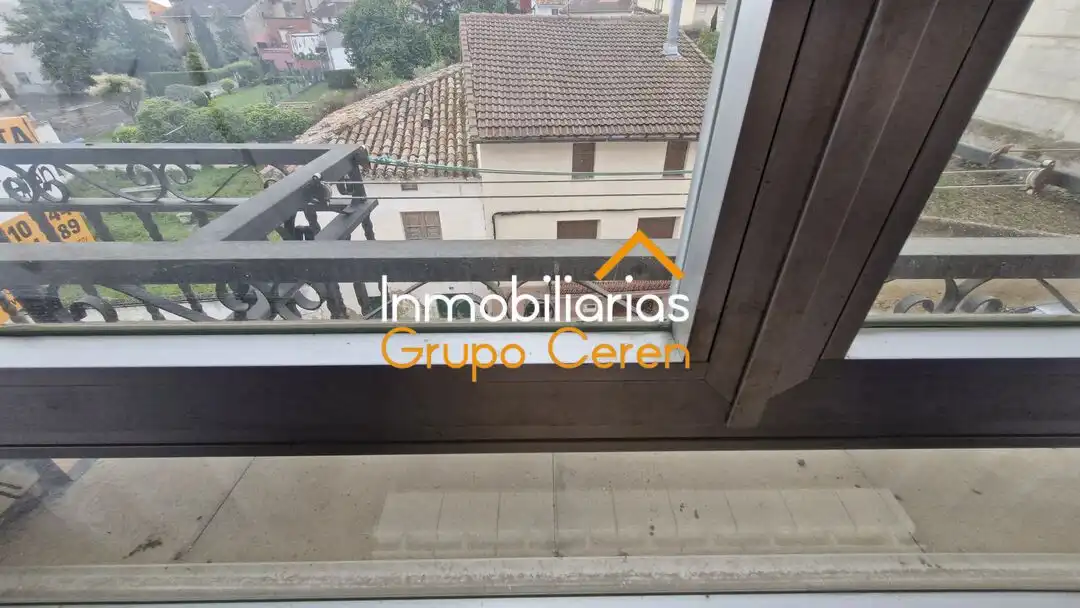 Vista exterior de Piso en venta en Castañares de Rioja con Calefacción, Terraza y Trastero