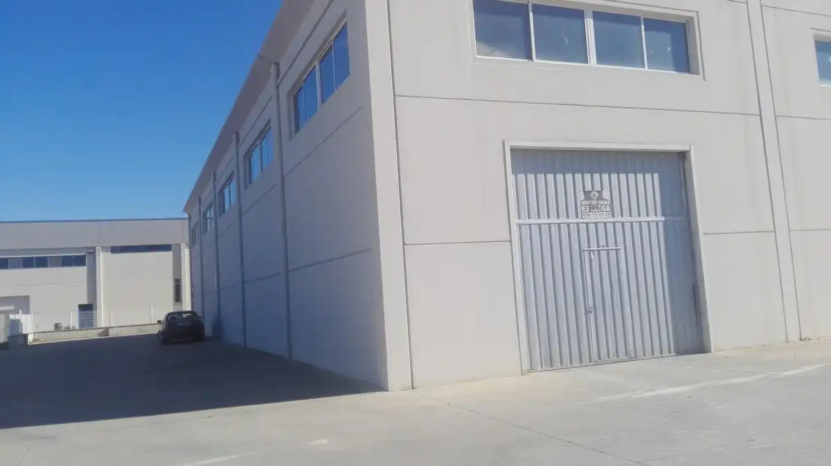 Industriegebäude zum Verkauf in Móra d'Ebre, imagen 3