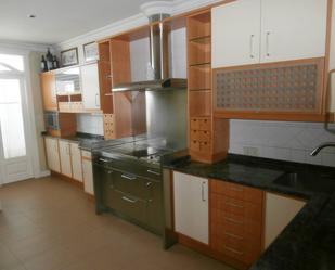 Kitchen of House or chalet for sale in  Toledo Capital  with Air Conditioner, Terrace and Swimming Pool