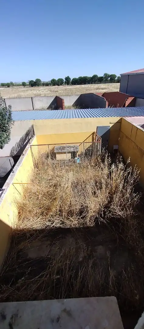 Casa adosada en venda a Viejo de Medina, Pozaldez