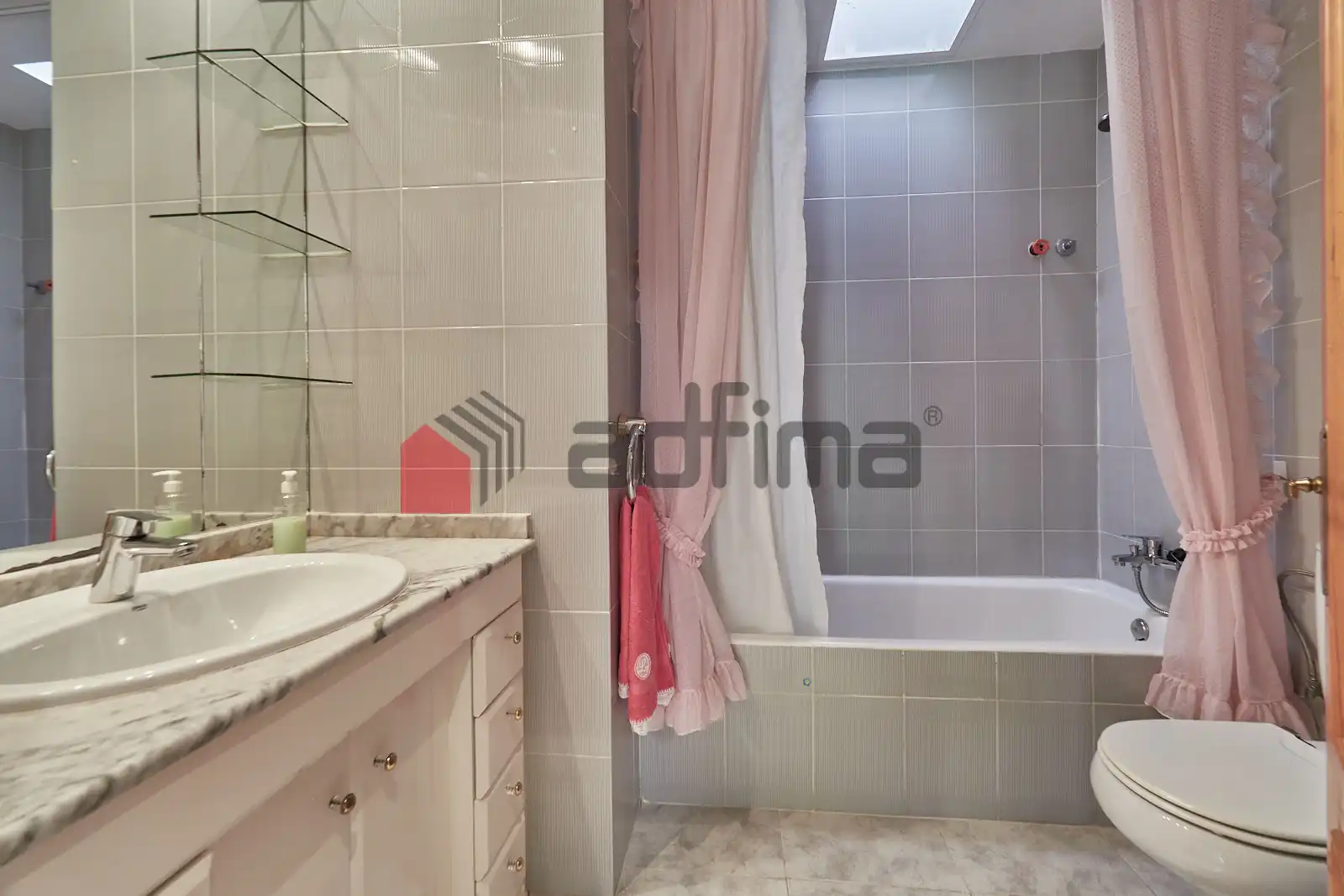 Baño de Casa adosada en venta en Altafulla con Jardín privado, Amueblado y Piscina comunitaria