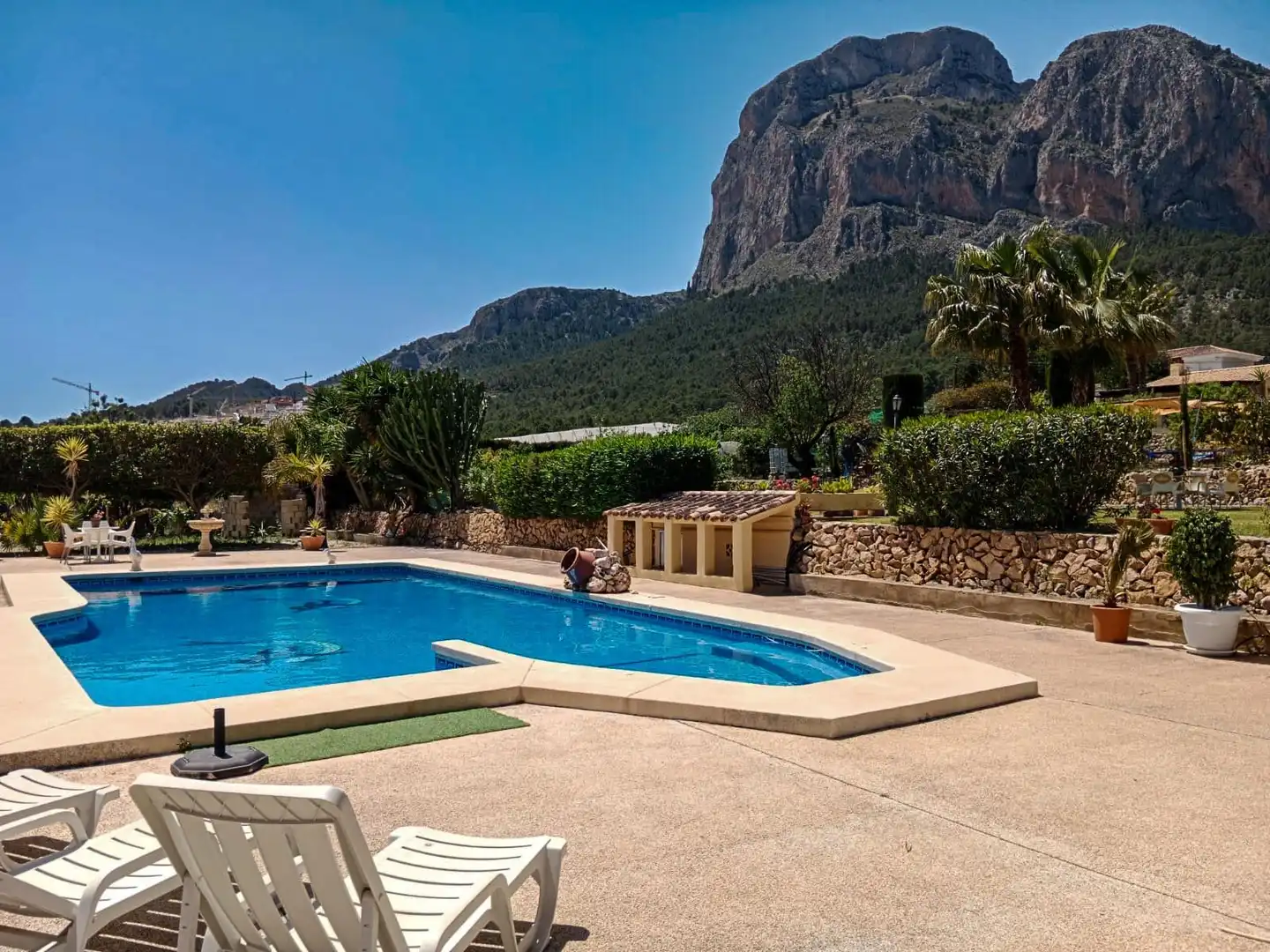 Piscina de Casa o xalet de lloguer en Polop amb Aire condicionat, Jardí privat i Terrassa