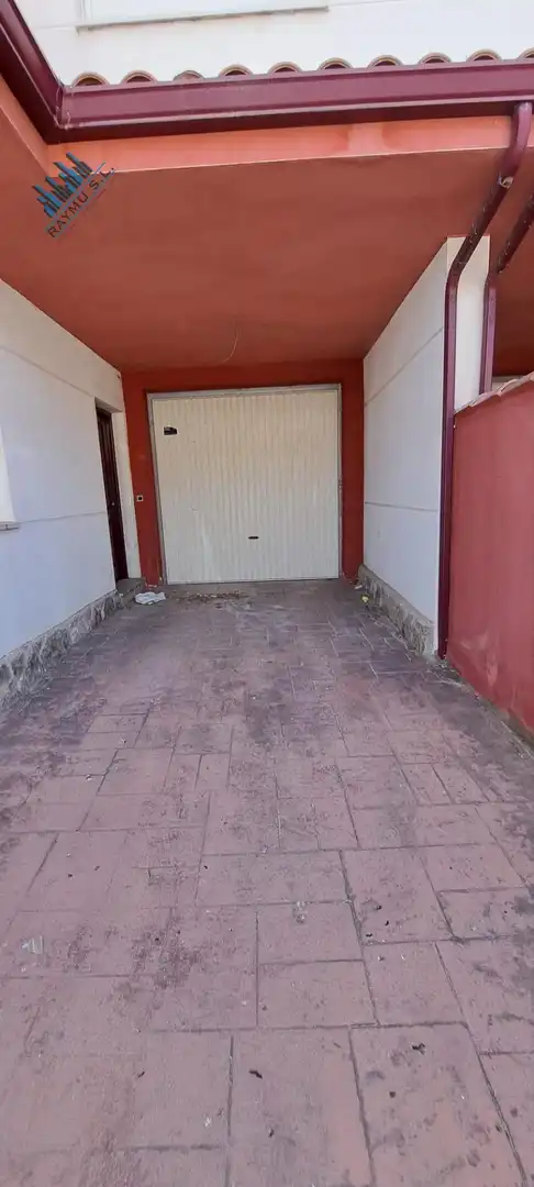 Parkplatz von Haus oder Chalet zum Verkauf in Lucillos