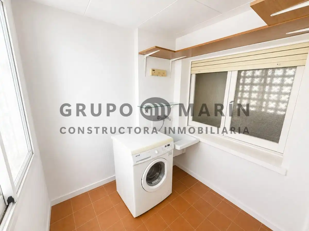 Piso con ascensor en venta en Carrer Josep Trueta, imagen 12