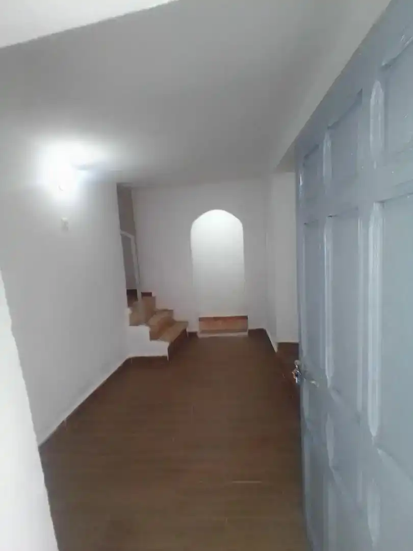 Casa adosada en venda en La Peraleja   amb Traster i Balcó