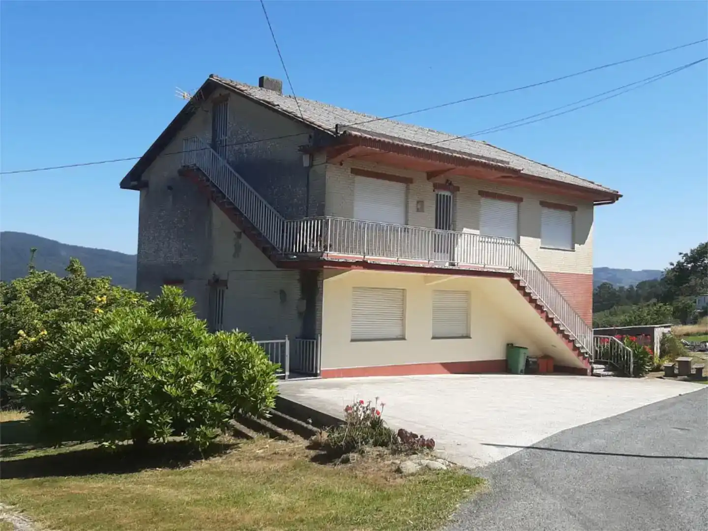 Vista exterior de Casa o chalet en venta en Narón con Balcón