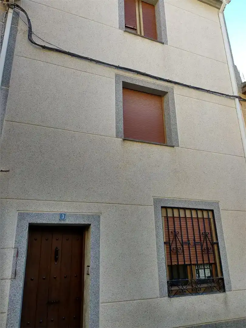 Vista exterior de Casa adosada en venta en Dueñas con Parquet, Amueblado y Horno