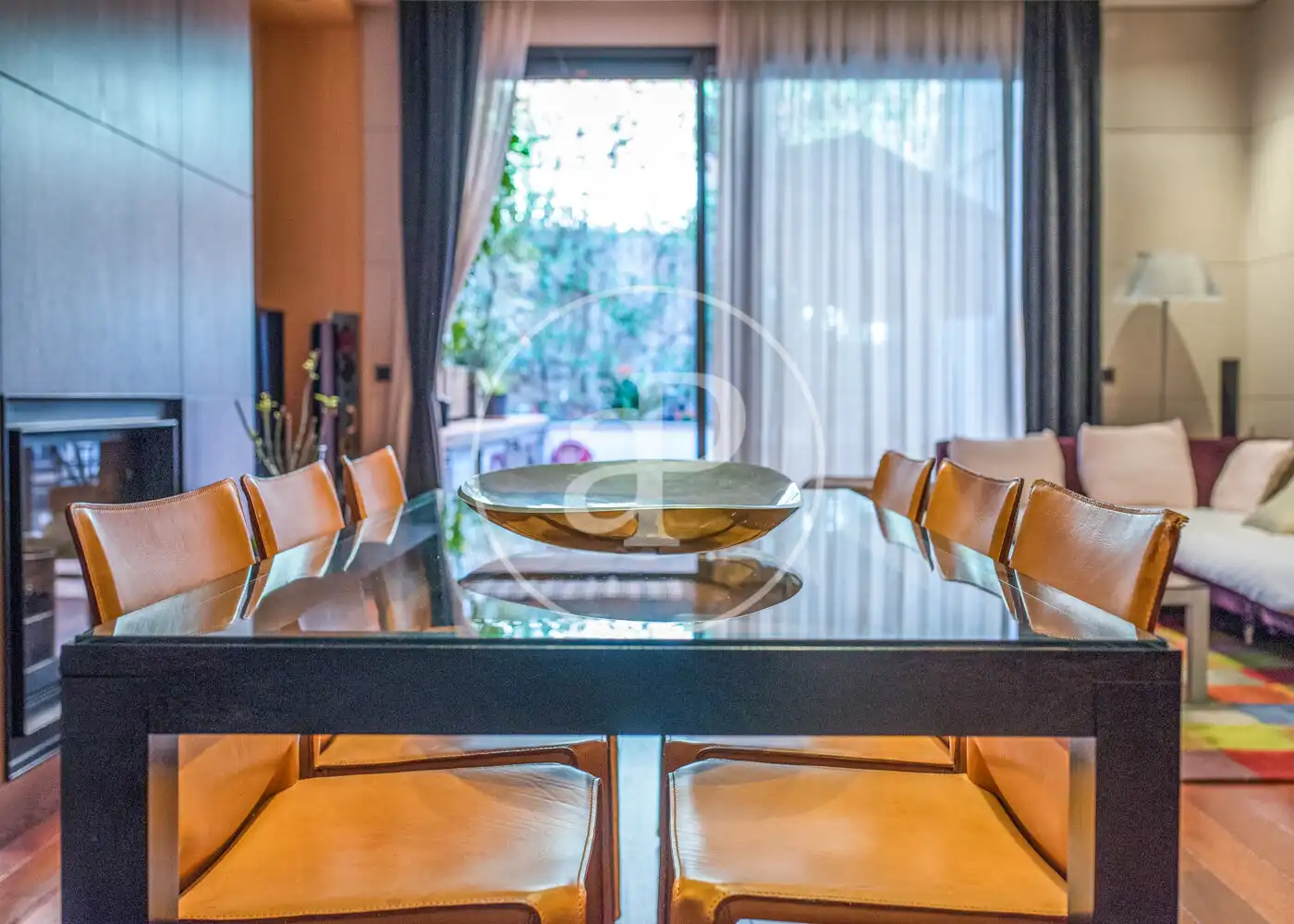 Comedor de Casa adosada en venta en Barcelona con Aire acondicionado, Calefacción y Jardín privado