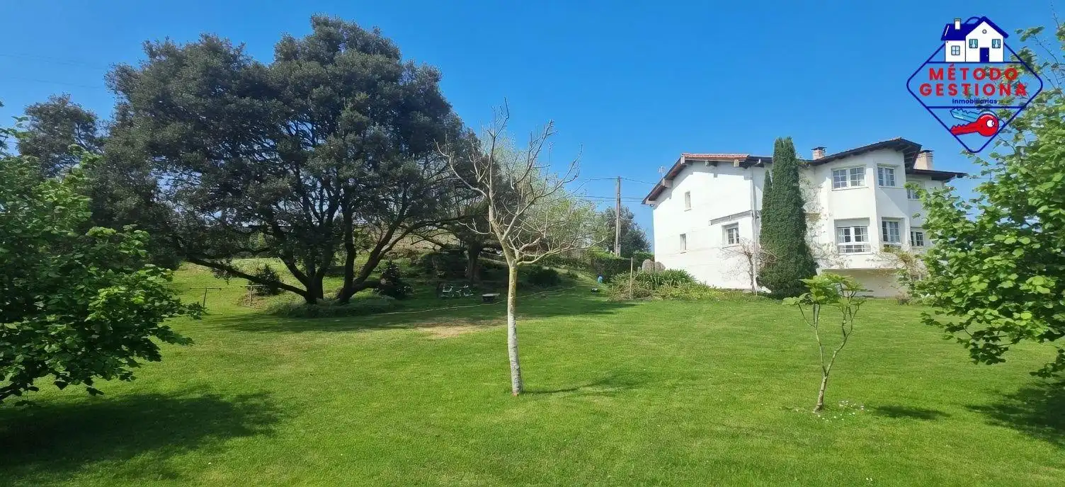 Casa o chalet en venta en Santillana del Mar con Calefacción, Jardín privado y Terraza