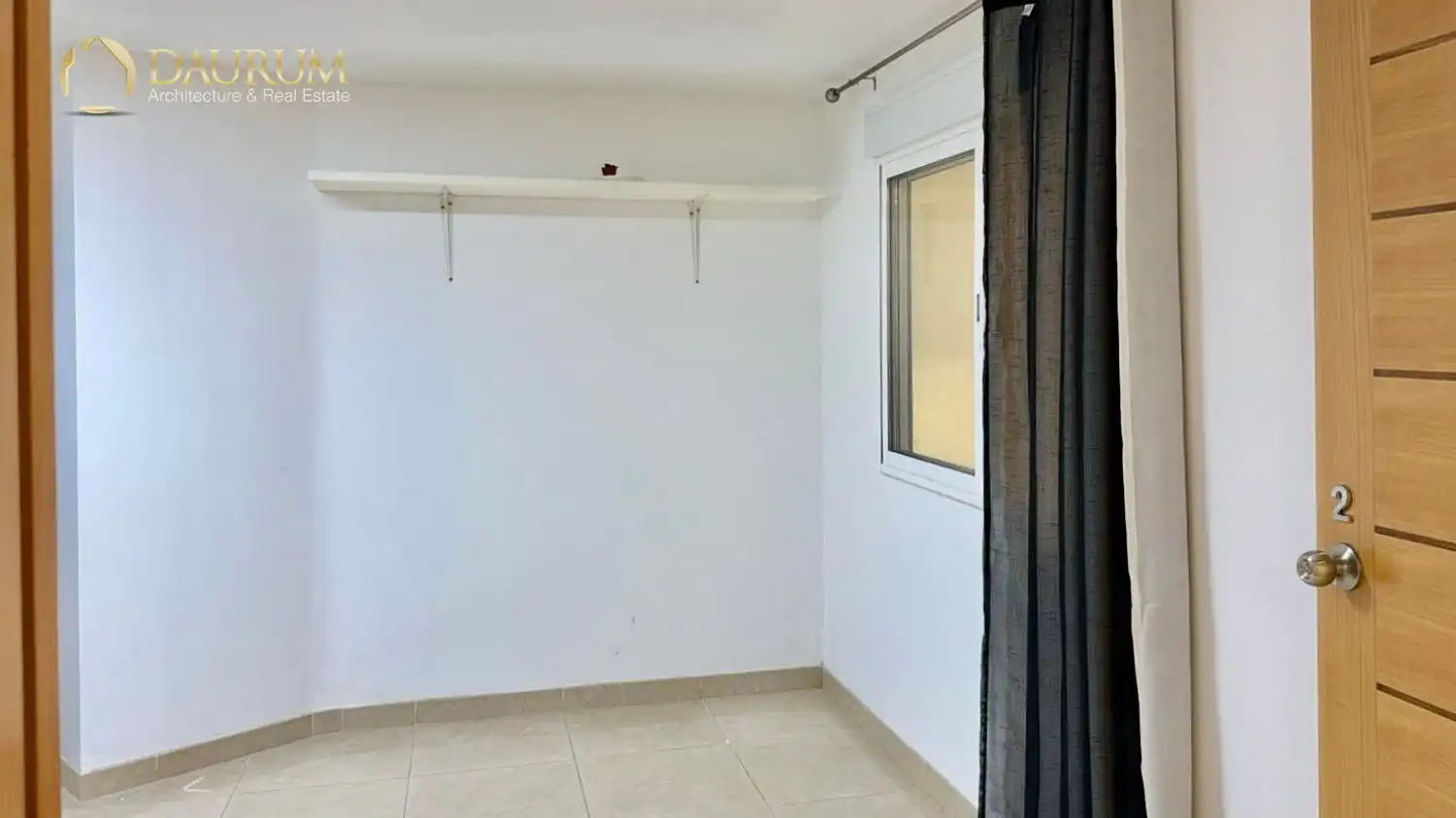 Terraza de Oficina en venta en Quart de Poblet con Aire acondicionado, Terraza y Amueblado