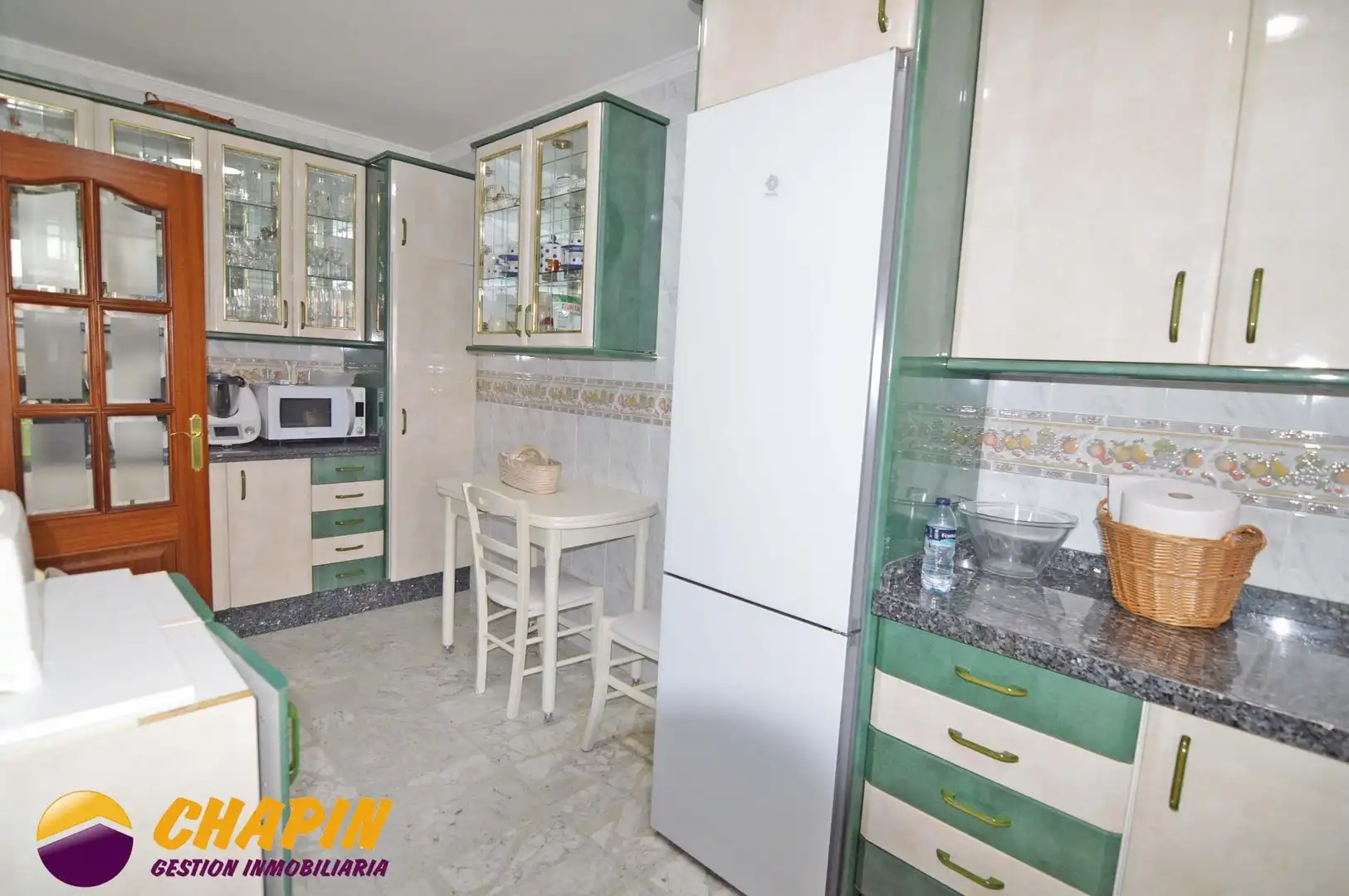 Cuina de Casa o xalet en venda en Jerez de la Frontera amb Aire condicionat i Terrassa