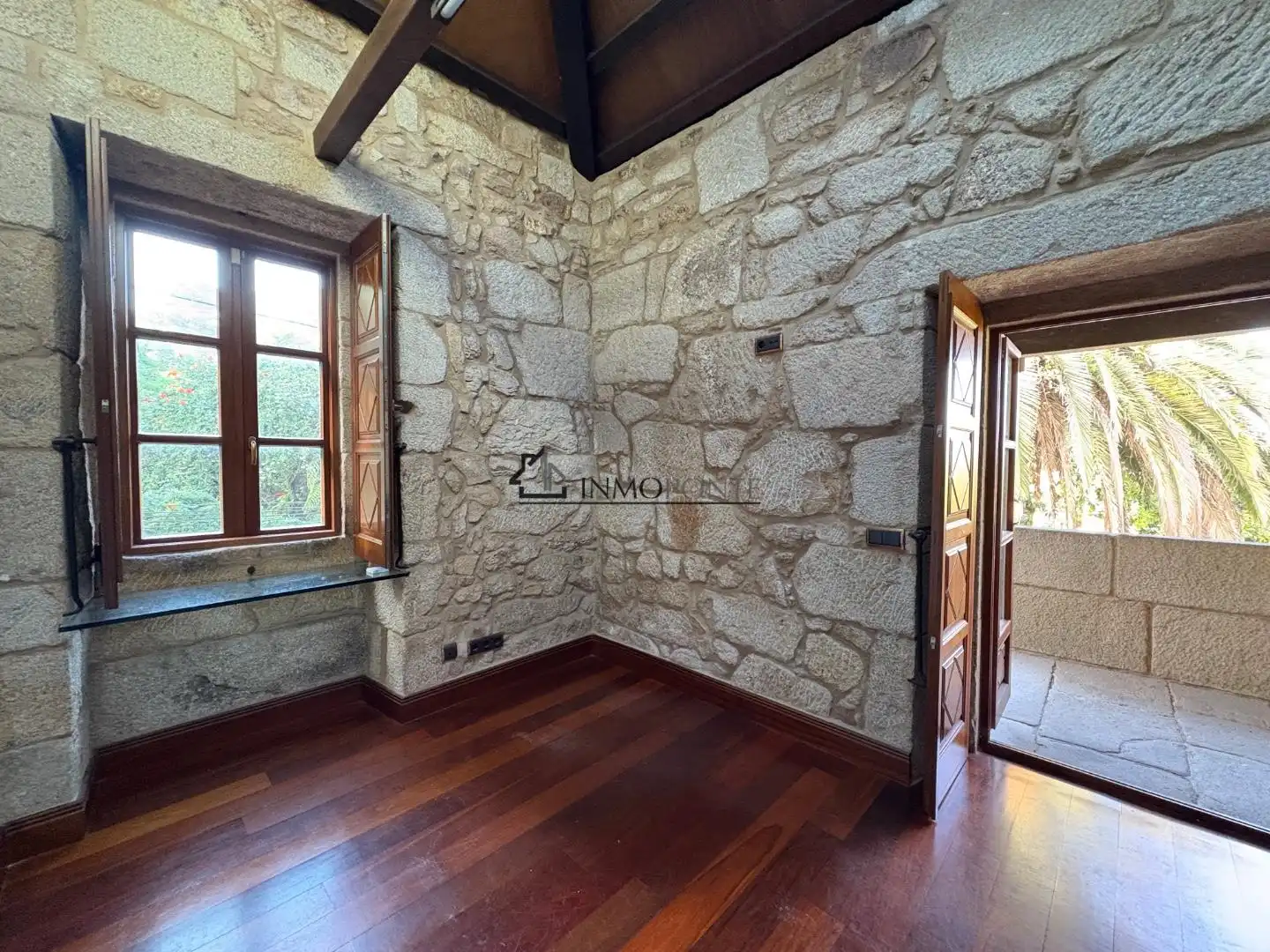 Casa o xalet en venda en Pontevedra Capital  amb Jardí privat