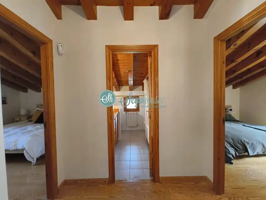 Casa o chalet en venta en Palazuelos de Eresma con Calefacción, Terraza y Amueblado