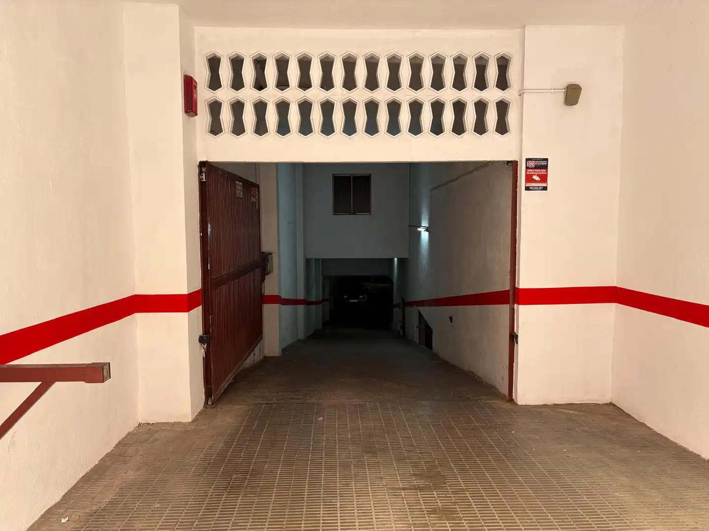 Einzelparkplatz zur Miete in Carrer de Ribelles Comín, imagen 3