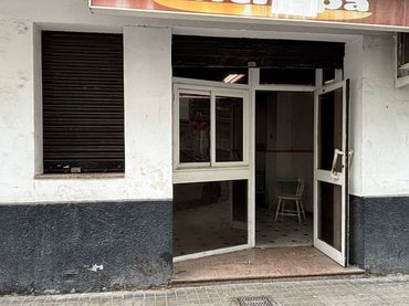 Local comercial en venta en Leonés