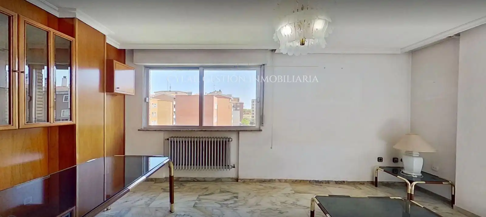 Sala de estar de Piso en venta en Salamanca con Calefacción, Terraza y Piscina