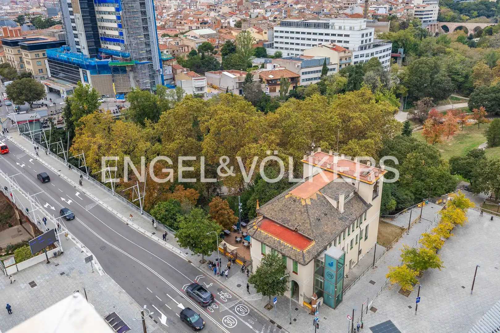 Vista exterior de Dúplex en venta en Terrassa con Aire acondicionado, Calefacción y Terraza