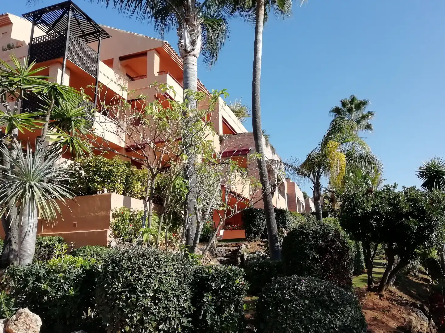 Außenansicht von Maisonette zum Verkauf in Marbella mit Klimaanlage, Terrasse und Abstellraum