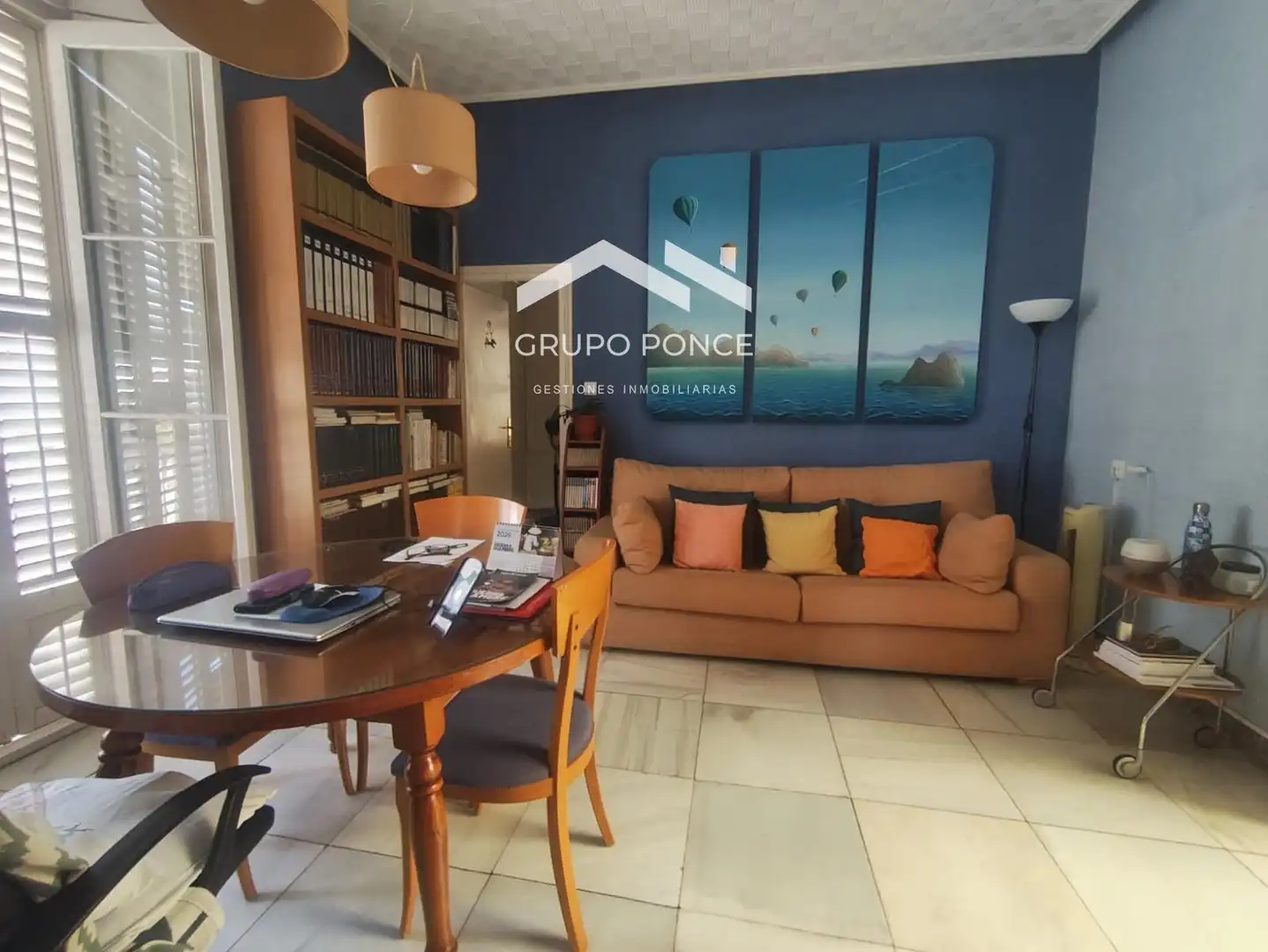 Sala d'estar de Edifici en venda en Puerto Real