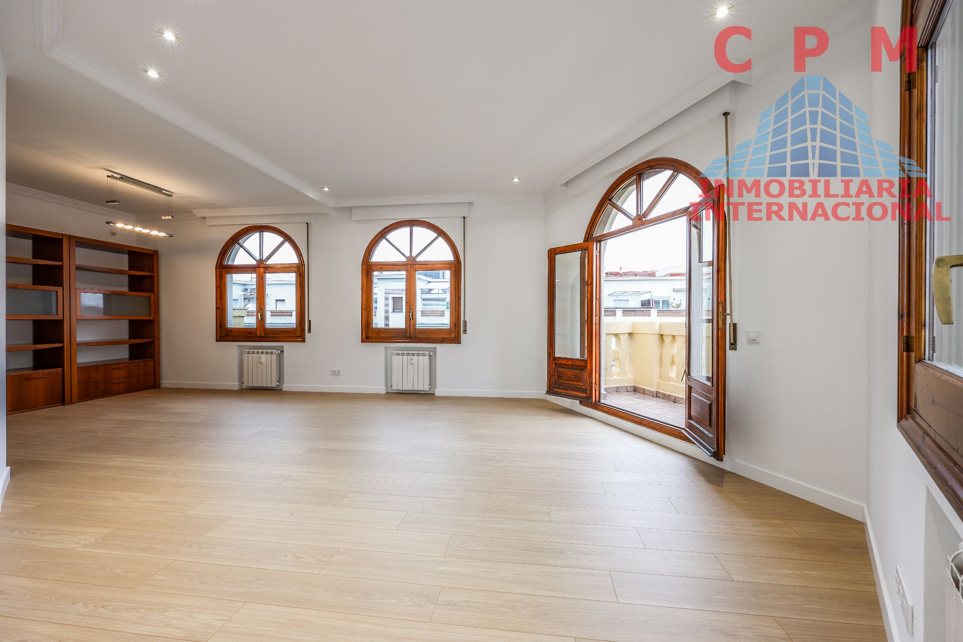 Attic to rent in  Madrid Capital  with Air Conditioner, Heating and Parquet flooring