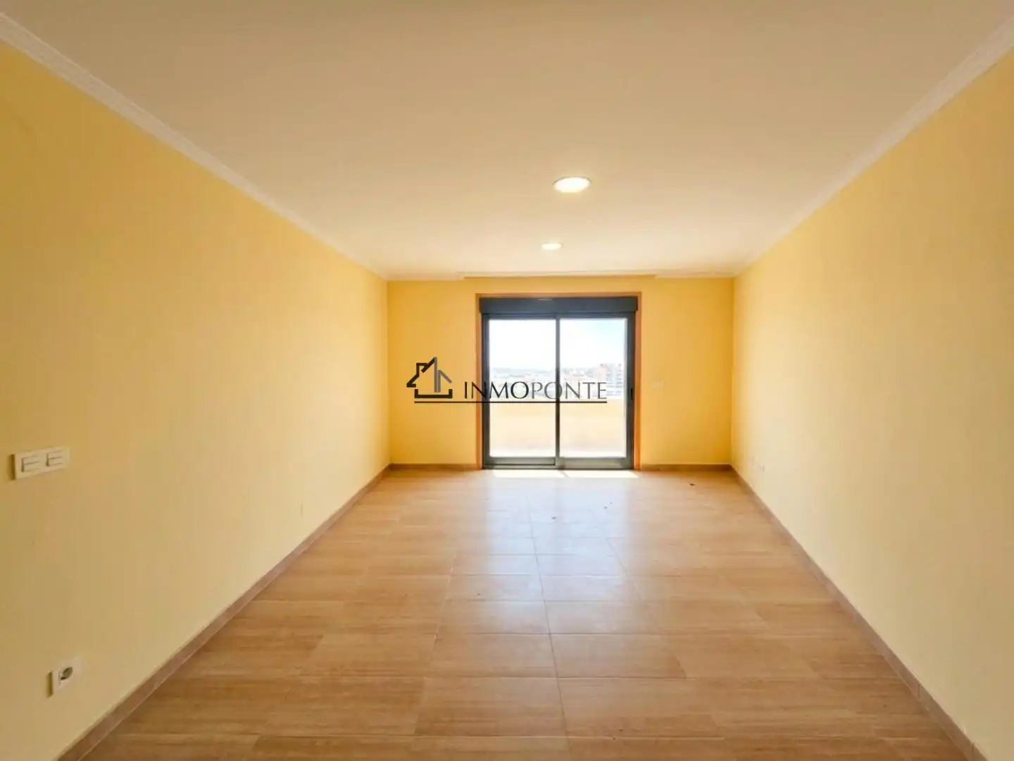 Sala de estar de Piso en venta en Marín con Calefacción y Balcón
