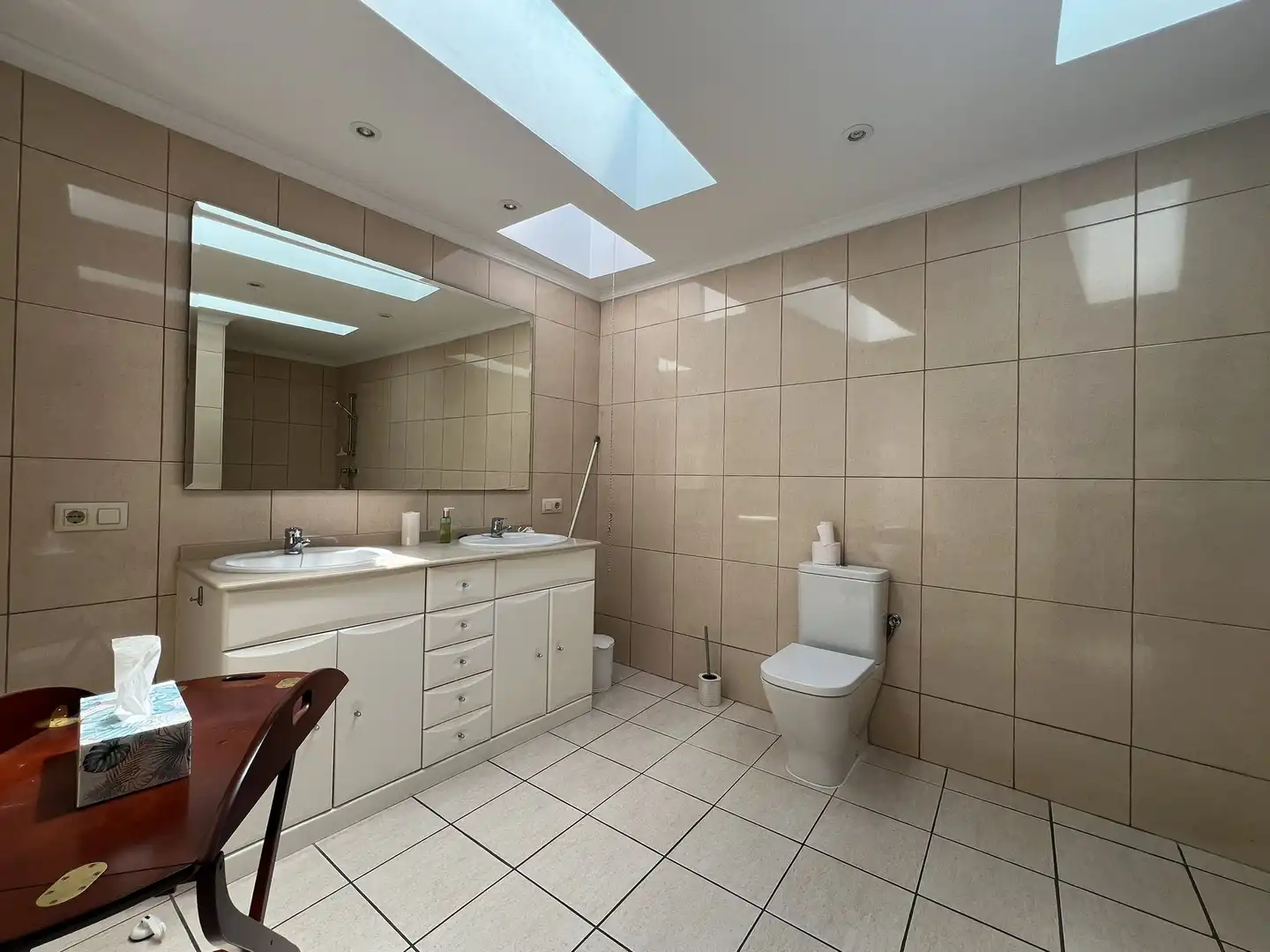 Bathroom of Houses for sale in Oliva  with Air Conditioner and Terrace