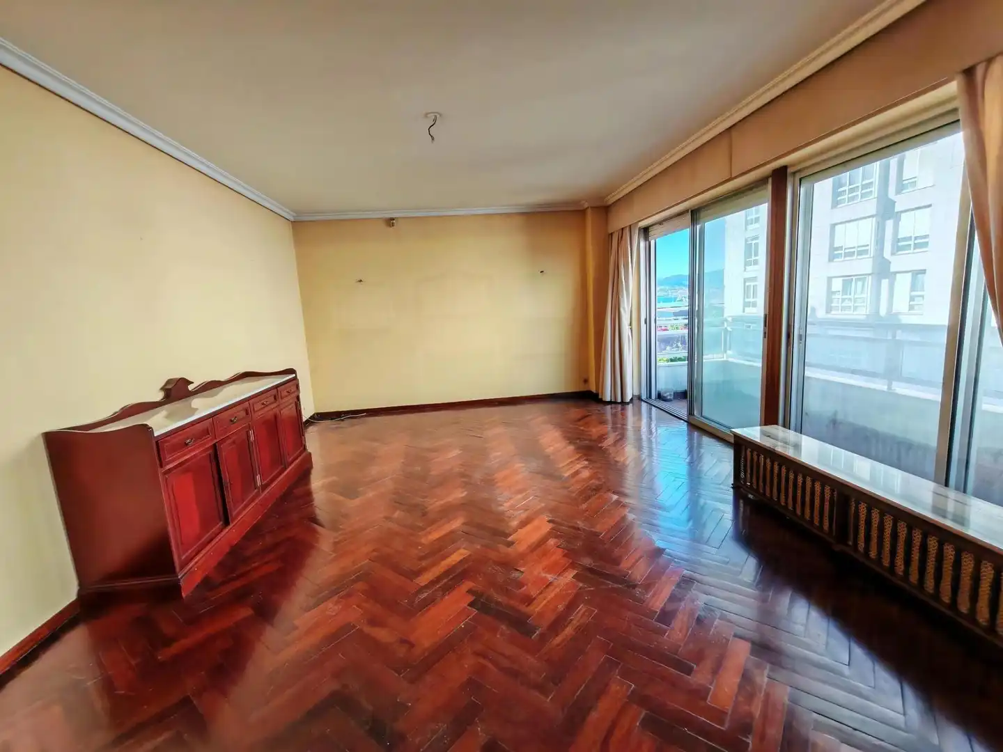 Sala de estar de Piso en venta en Vigo  con Calefacción y Terraza