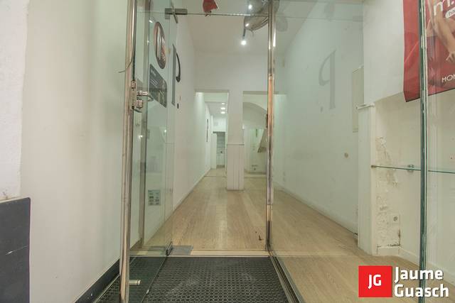 Local comercial en Alquiler en Plaça de la Vila, 9 en Centre