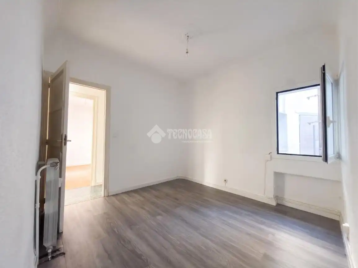 Habitación de Ático en venta en Madrid con Calefacción, Terraza y Balcón