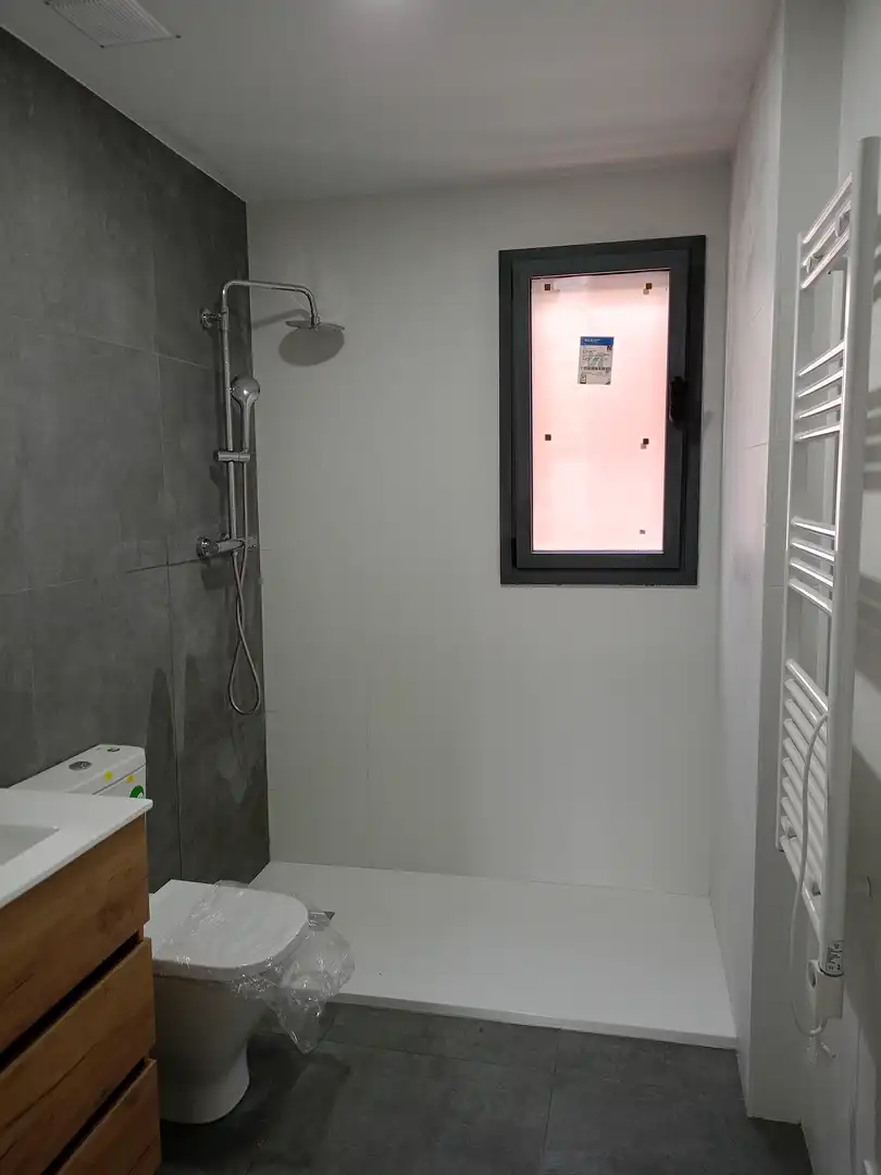 Baño de Piso en venta en Parets del Vallès con Aire acondicionado, Calefacción y Horno