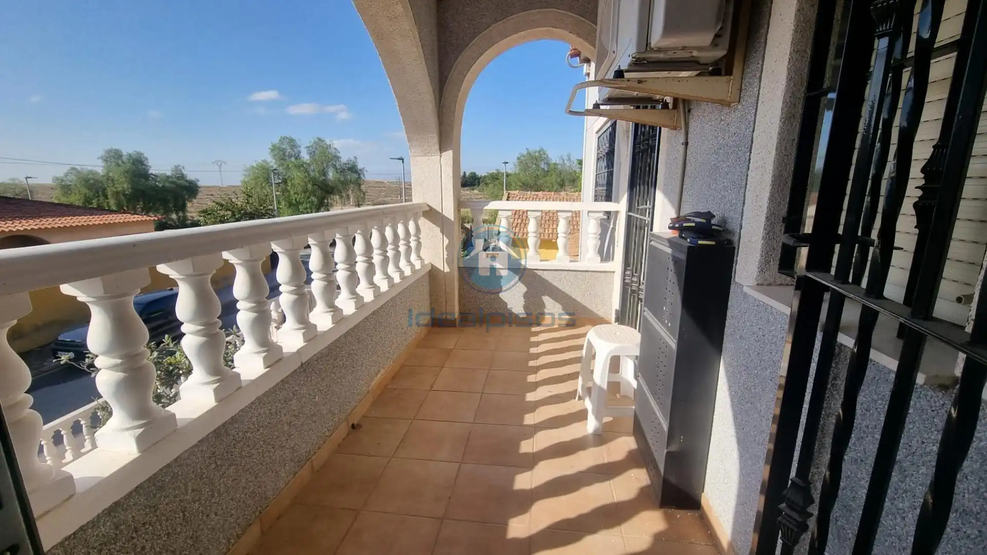 Terrassa de Casa o xalet en venda en Alicante / Alacant amb Aire condicionat, Jardí privat i Terrassa