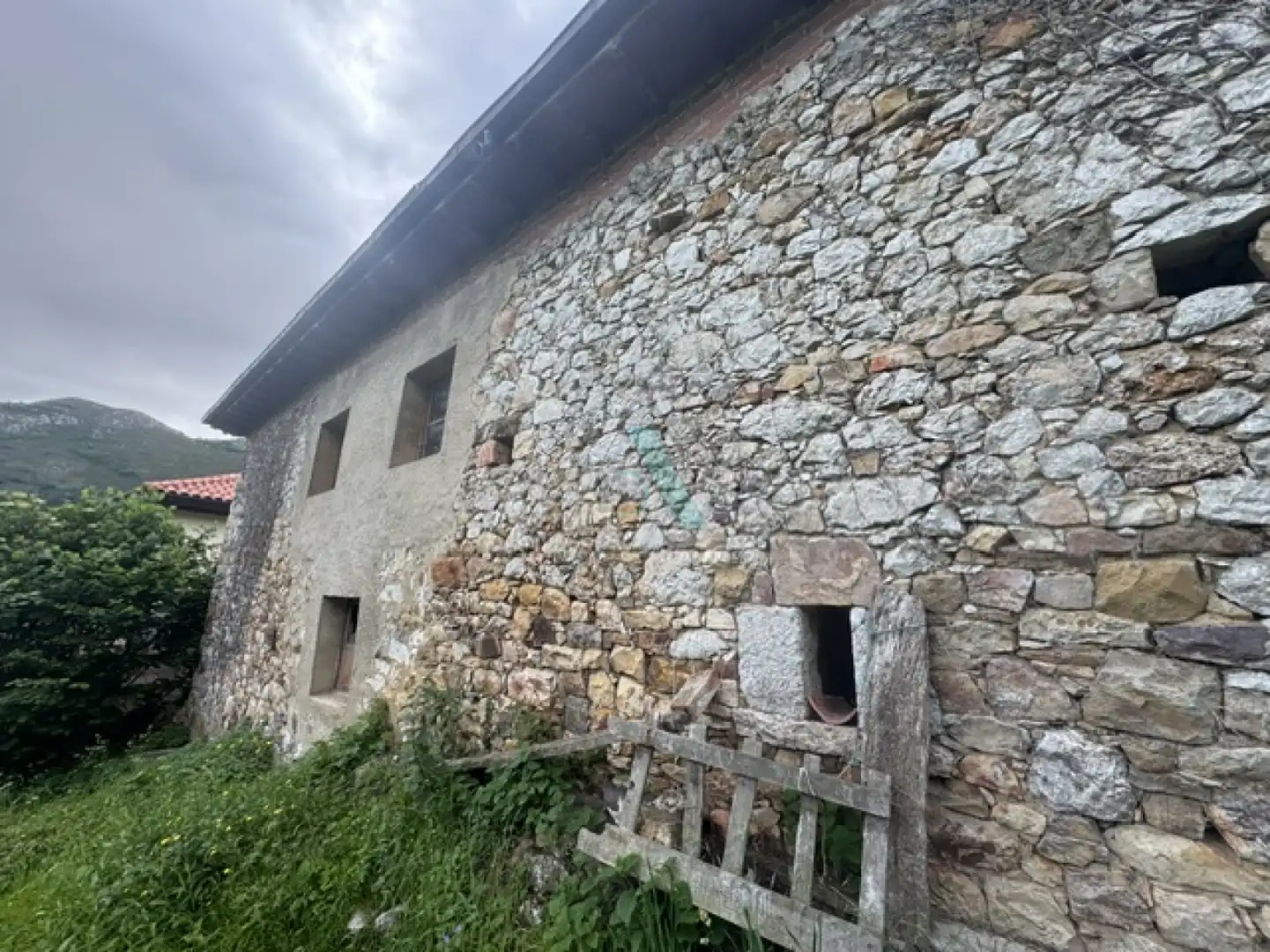 Vista exterior de Casa o chalet en venta en Yernes y Tameza