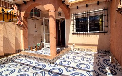 Terrassa de Casa adosada en venda en Los Alcázares amb Aire condicionat, Calefacció i Jardí privat