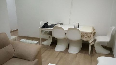 Foto 2 de Piso en venta en Los Almendros - El Limonero - El Tomillar, Málaga Capital