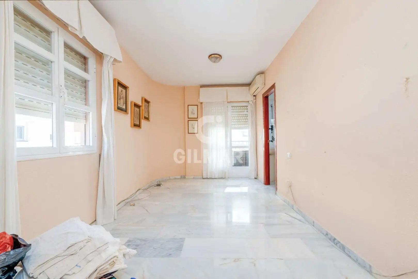 Dormitori de Casa adosada en venda en Cádiz