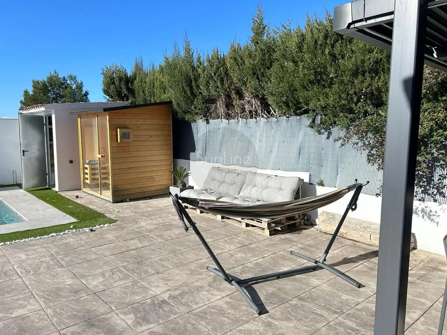 Terrace of Houses for sale in La Pobla de Vallbona  with Air Conditioner, Private garden and Terrace