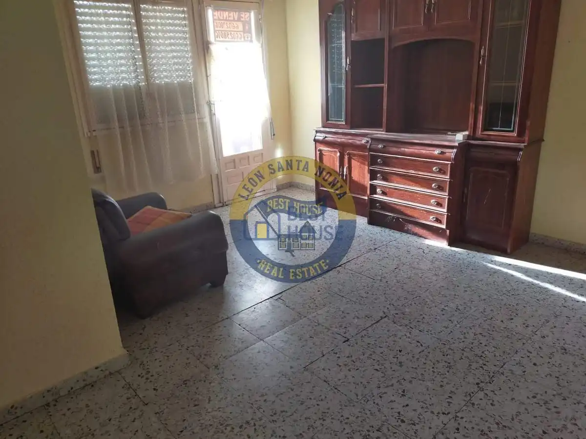 Flat for sale in Mansilla de las Mulas  with Private garden, Terrace and Storage room