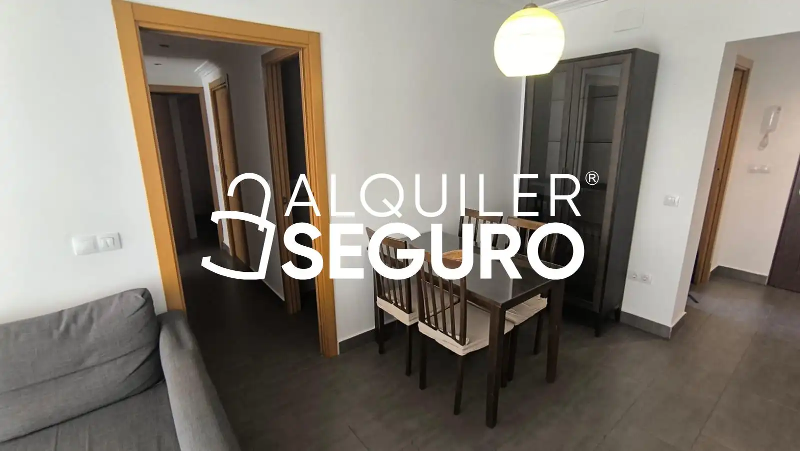 Vista exterior de Piso de alquiler en Sevilla con Terraza y Amueblado