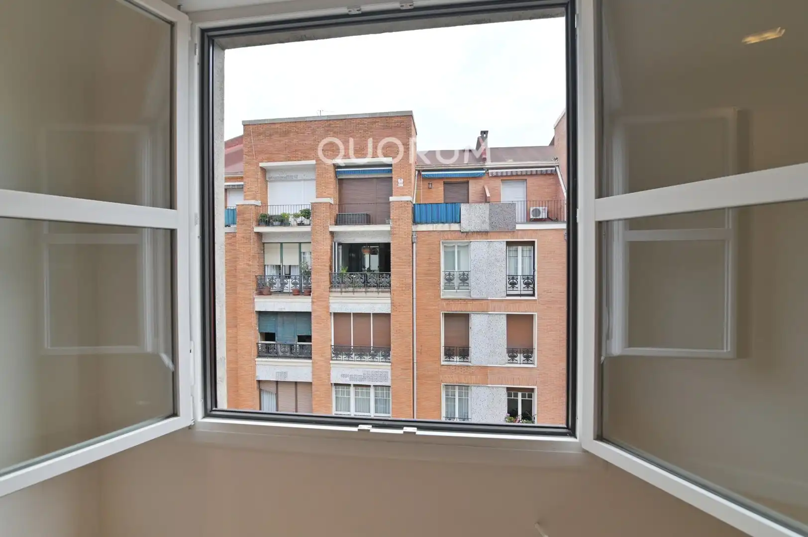 Habitación de Piso en venta en Bilbao  con Calefacción