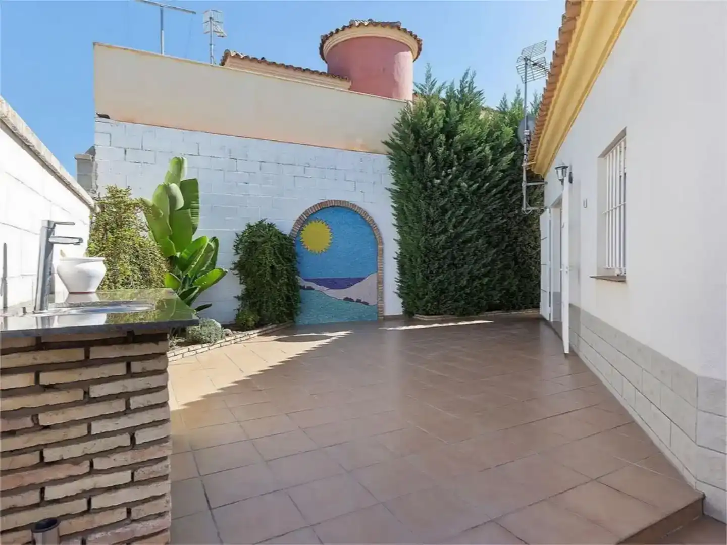 Terrace of Detached homes for rent in Sanlúcar de Barrameda  with Air Conditioner and Swimming Pool