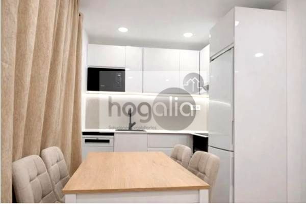 Piso de alquiler en Arenal - Museo