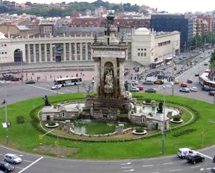 Vista exterior de Pis en venda en  Barcelona Capital amb Calefacció i Terrassa