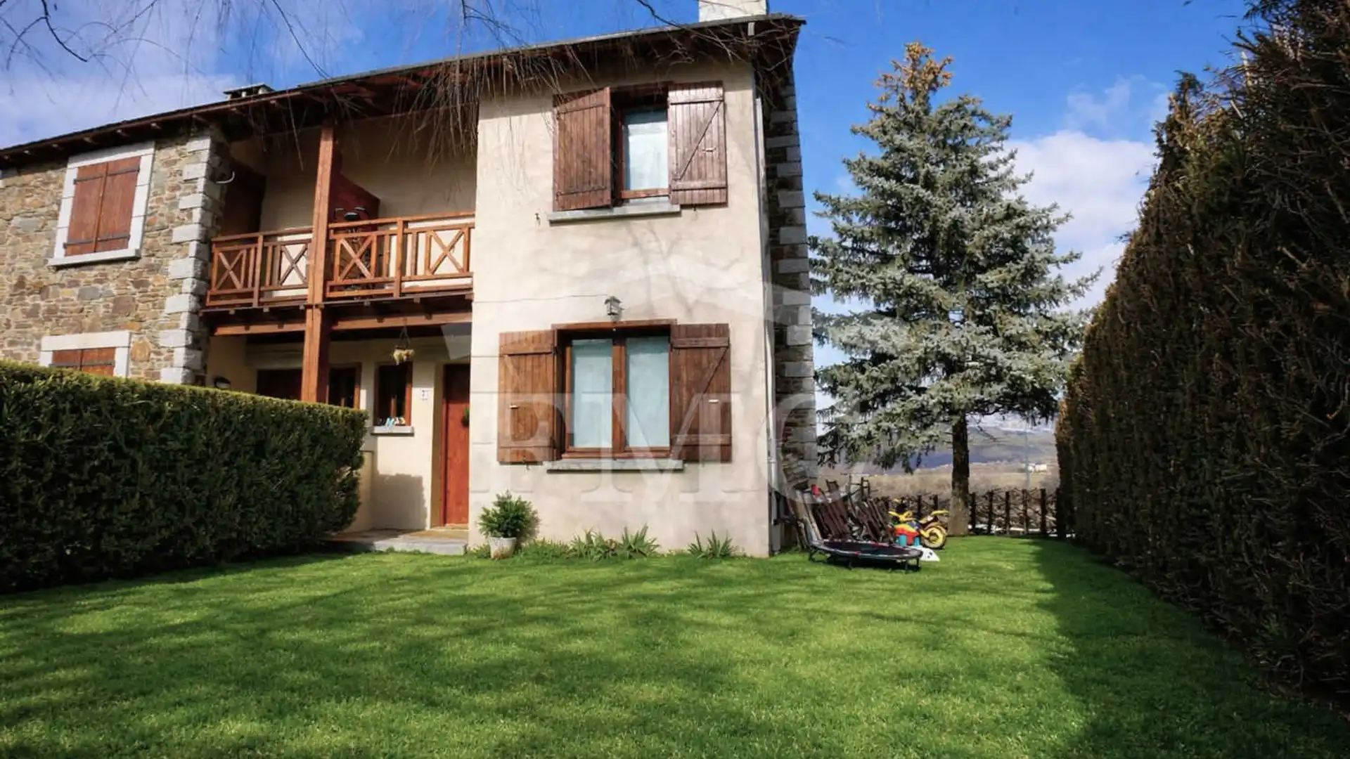 Vista exterior de Casa o chalet en venta en Sainte - Léocadie con Calefacción, Jardín privado y Parquet