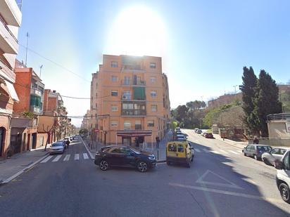 Vista exterior de Casa adosada en venda en Badalona amb Terrassa